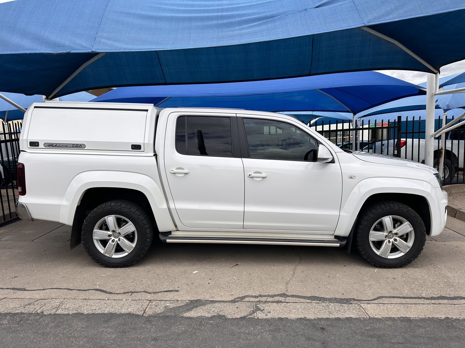 2020 Volkswagen Amarok 3.0 Hi-Line 165 KW TDI V6 A/T D/C 4 Motion photo