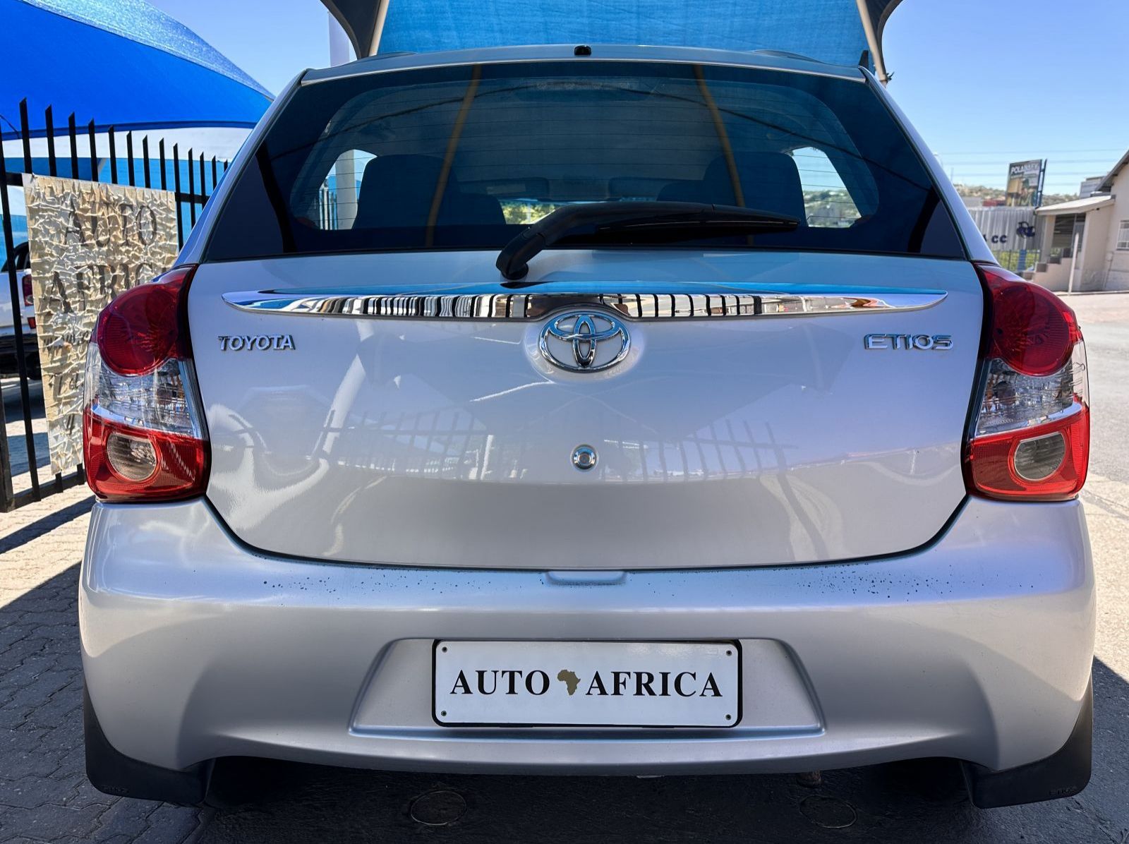 2014 Toyota Toyota Etios 1.5 pictures