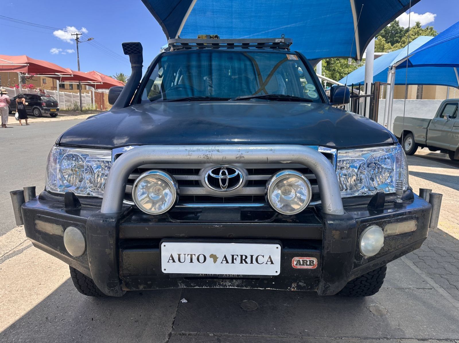 2004 Toyota Landcruiser 4.2 VX TDi Auto 100 Series 24 Valve pictures