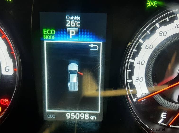 2018 Toyota Hilux 2.8 GD6 Dakar 4x4 AT DC pictures