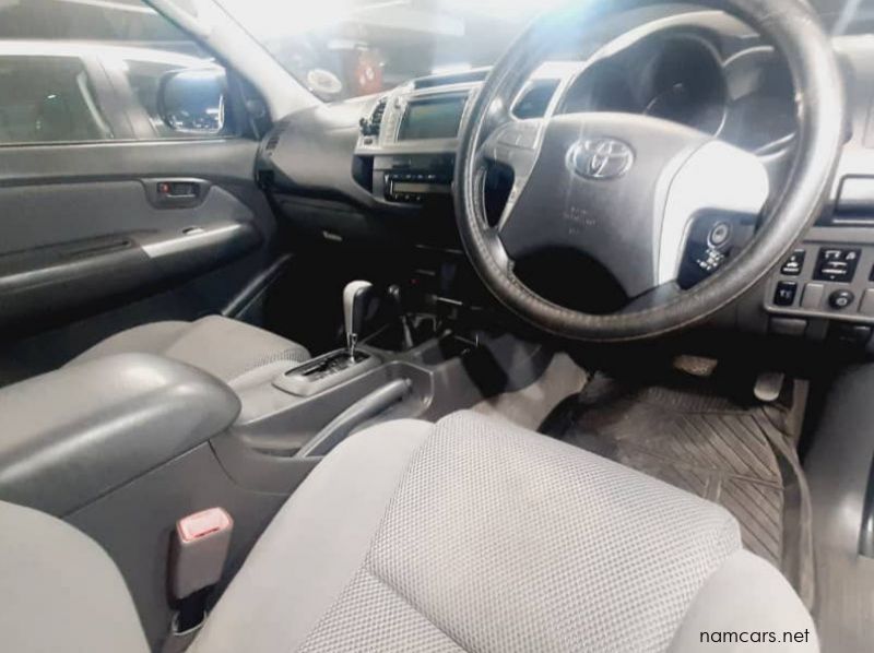 2013 Toyota Hilux 3.0 D4D Raider 4x4 A/T pictures