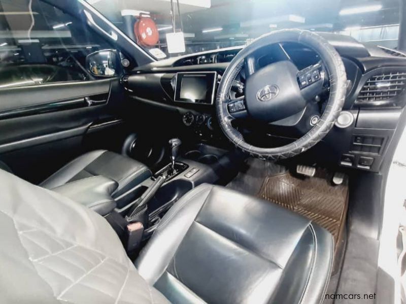 2018 Toyota Hilux 2.8 GD6 Dakar 4x4 AT pictures