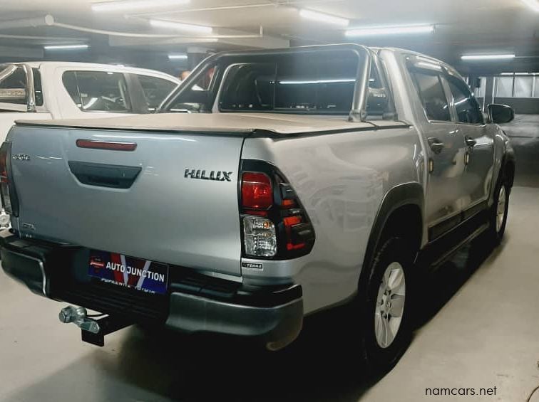 2018 Toyota Hilux 2.4 GD6 SRX pictures