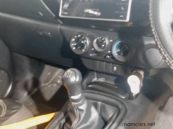 2018 Toyota Hilux 2.4 GD6 SRX pictures