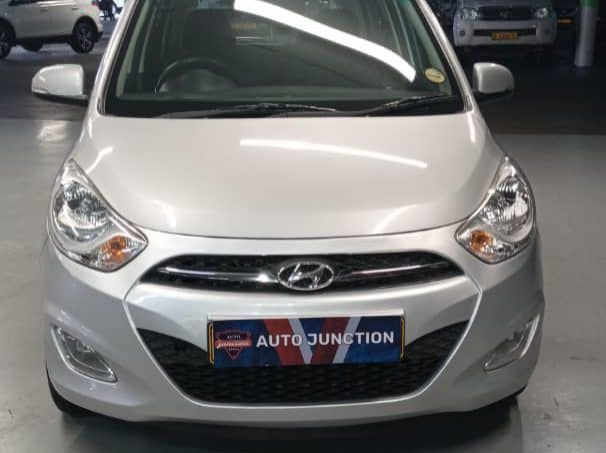 2015 Hyundai i10 1.1 Motion Manual pictures