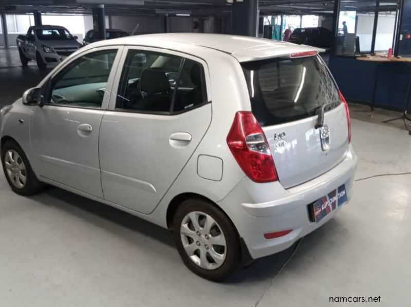 2015 Hyundai i10 1.1 Motion Manual pictures