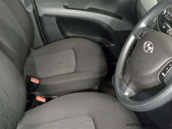 2015 Hyundai i10 1.1 Motion Manual pictures