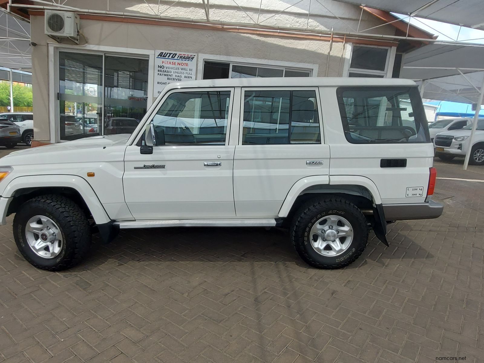 2019 Toyota Land Cruiser 76 V8 photo