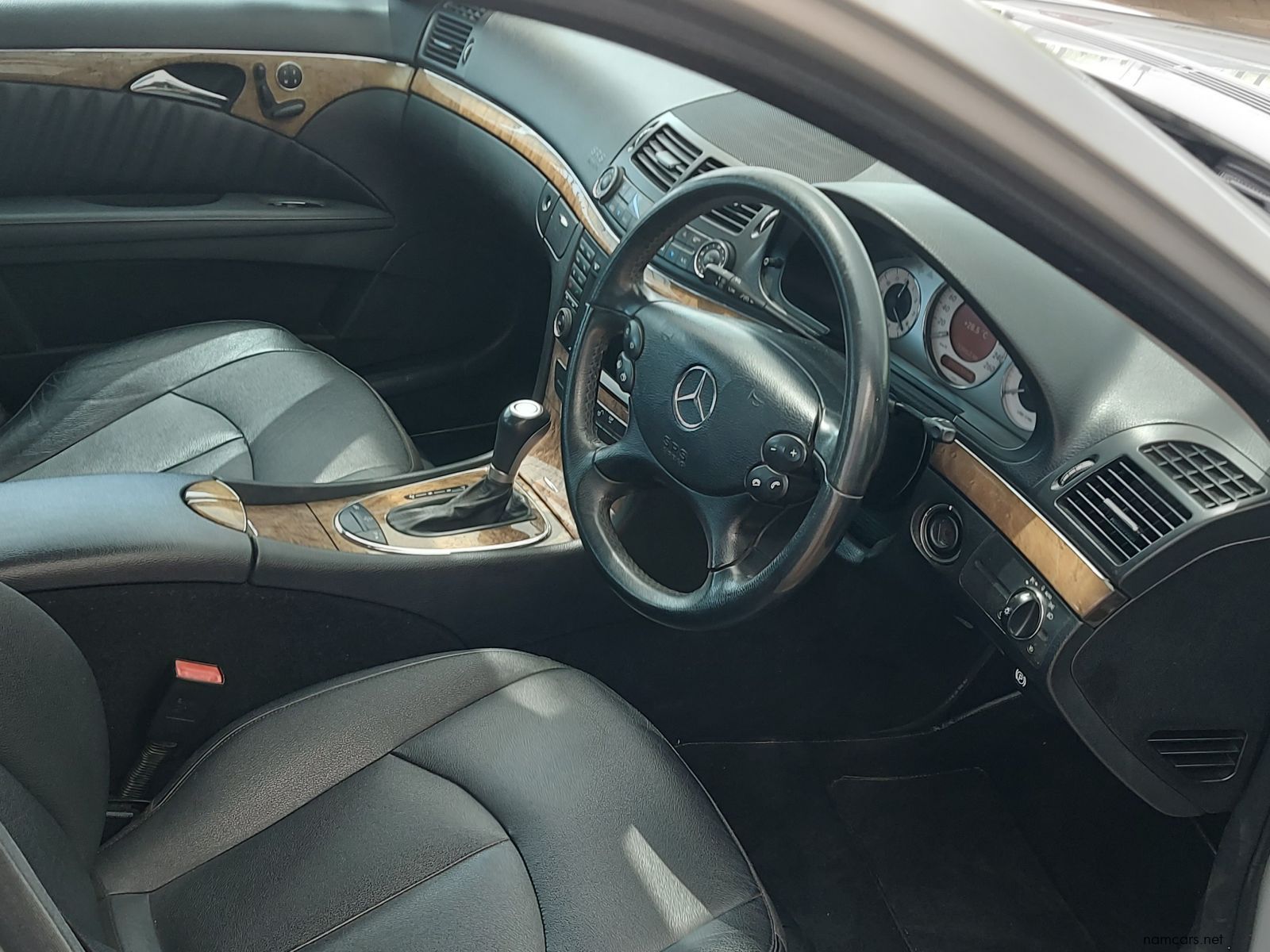 2008 Mercedes-Benz E220 CDI Avantgarde photo