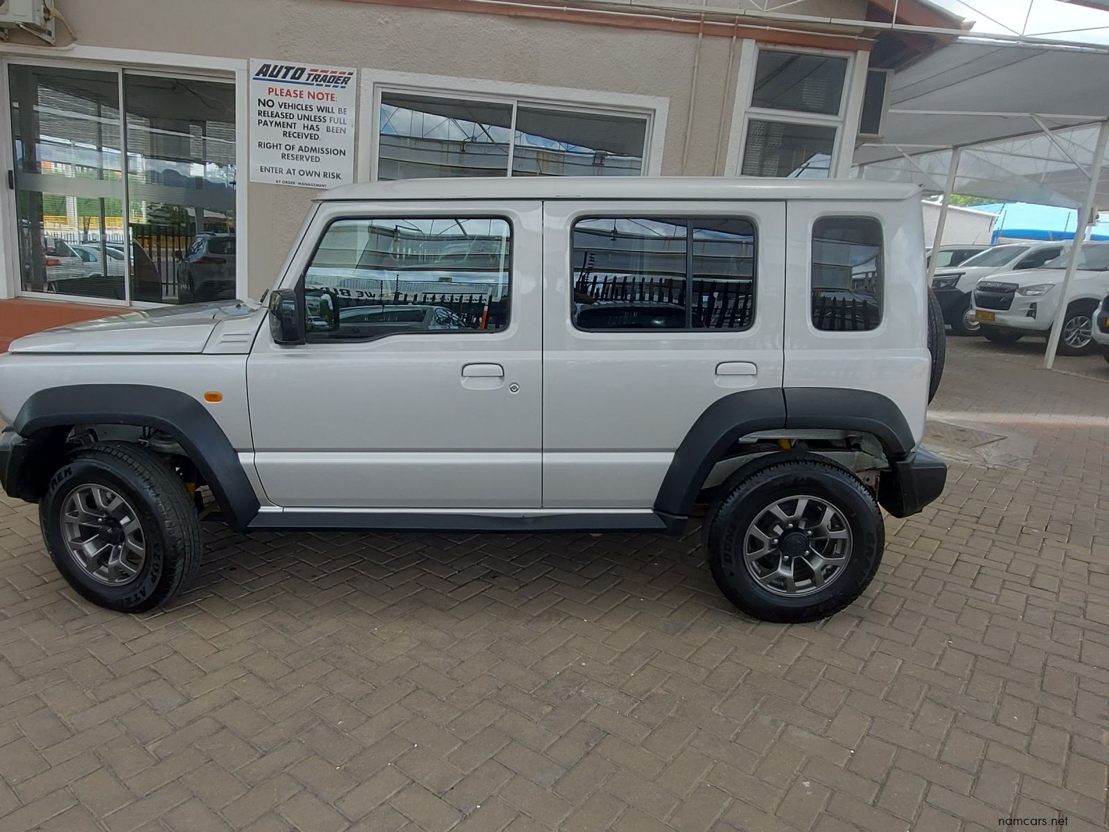 2023 Suzuki Jimny GLX 5Door photo