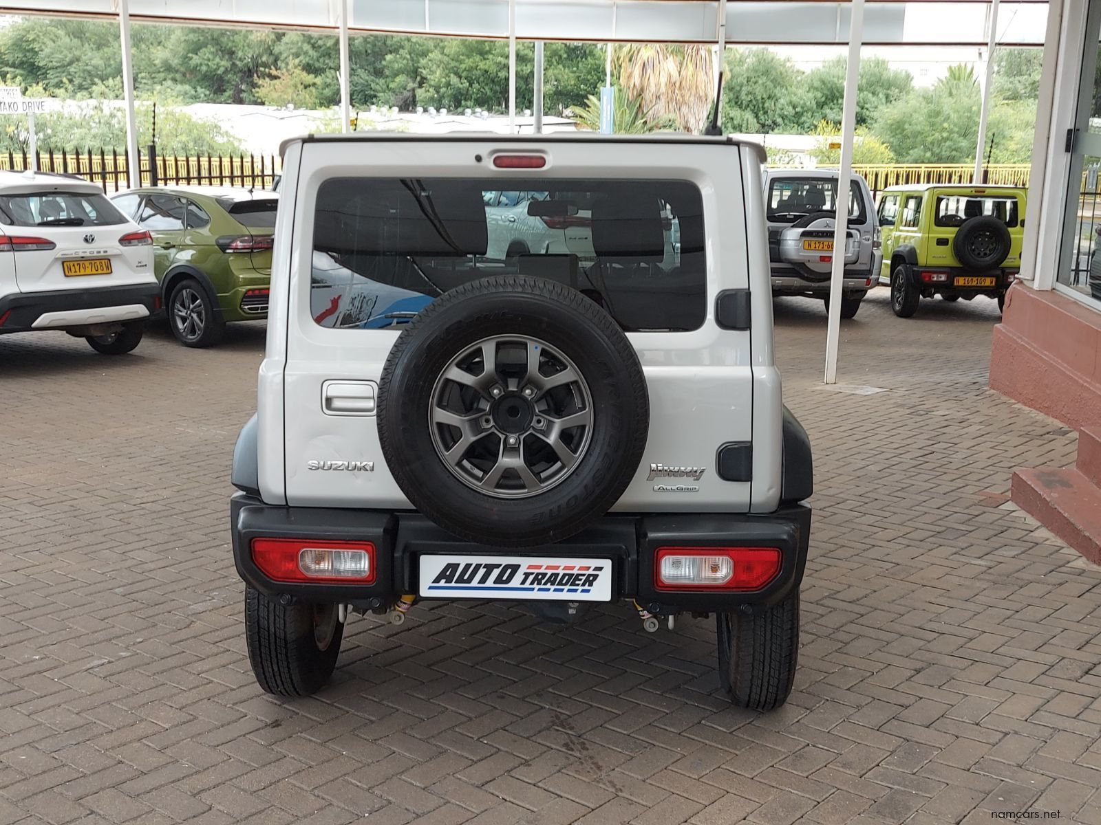 2023 Suzuki Jimny GLX 5Door photo