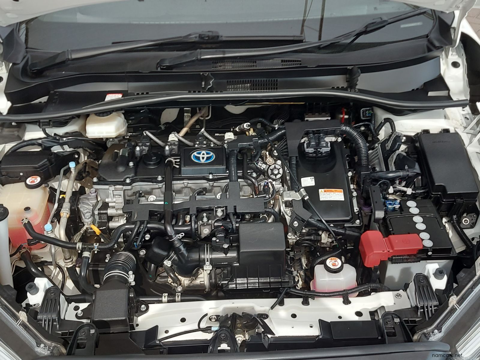 2023 Toyota Corolla Cross XS Hybrid photo