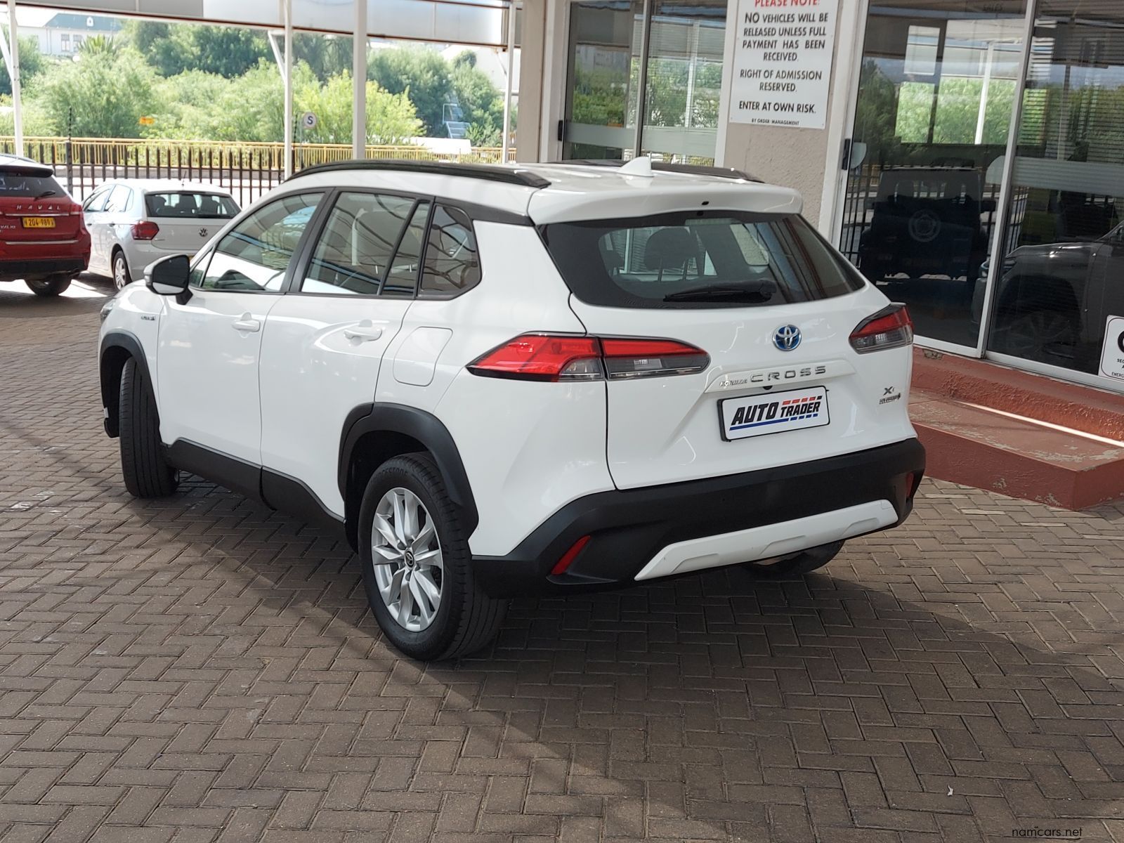 2023 Toyota Corolla Cross XS Hybrid photo