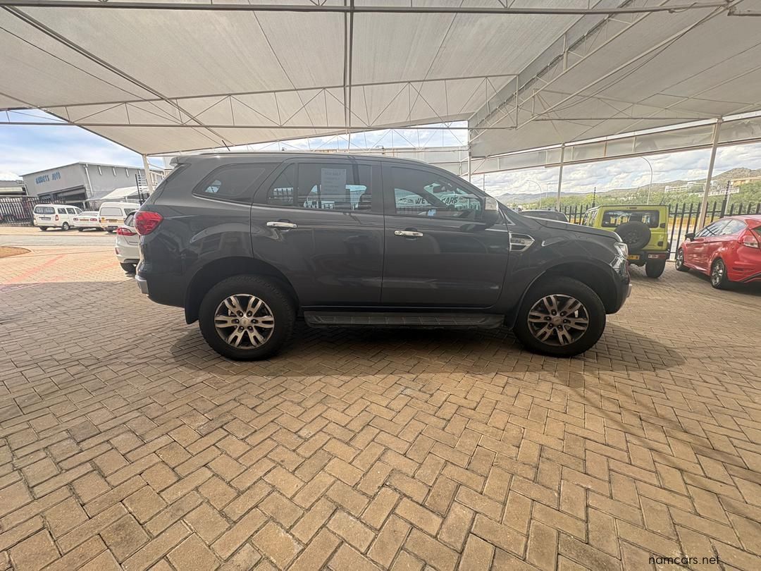 2018 Ford Everest XLT photo