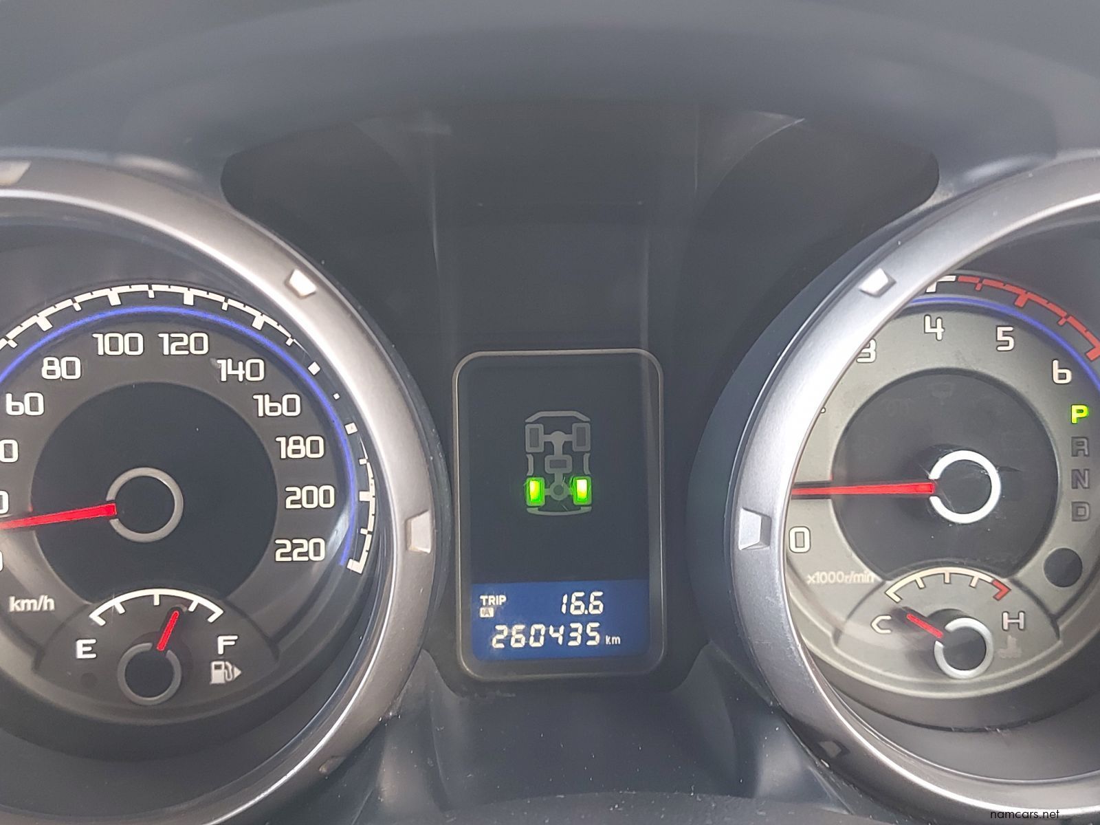 2011 Mitsubishi Pajero GLS photo