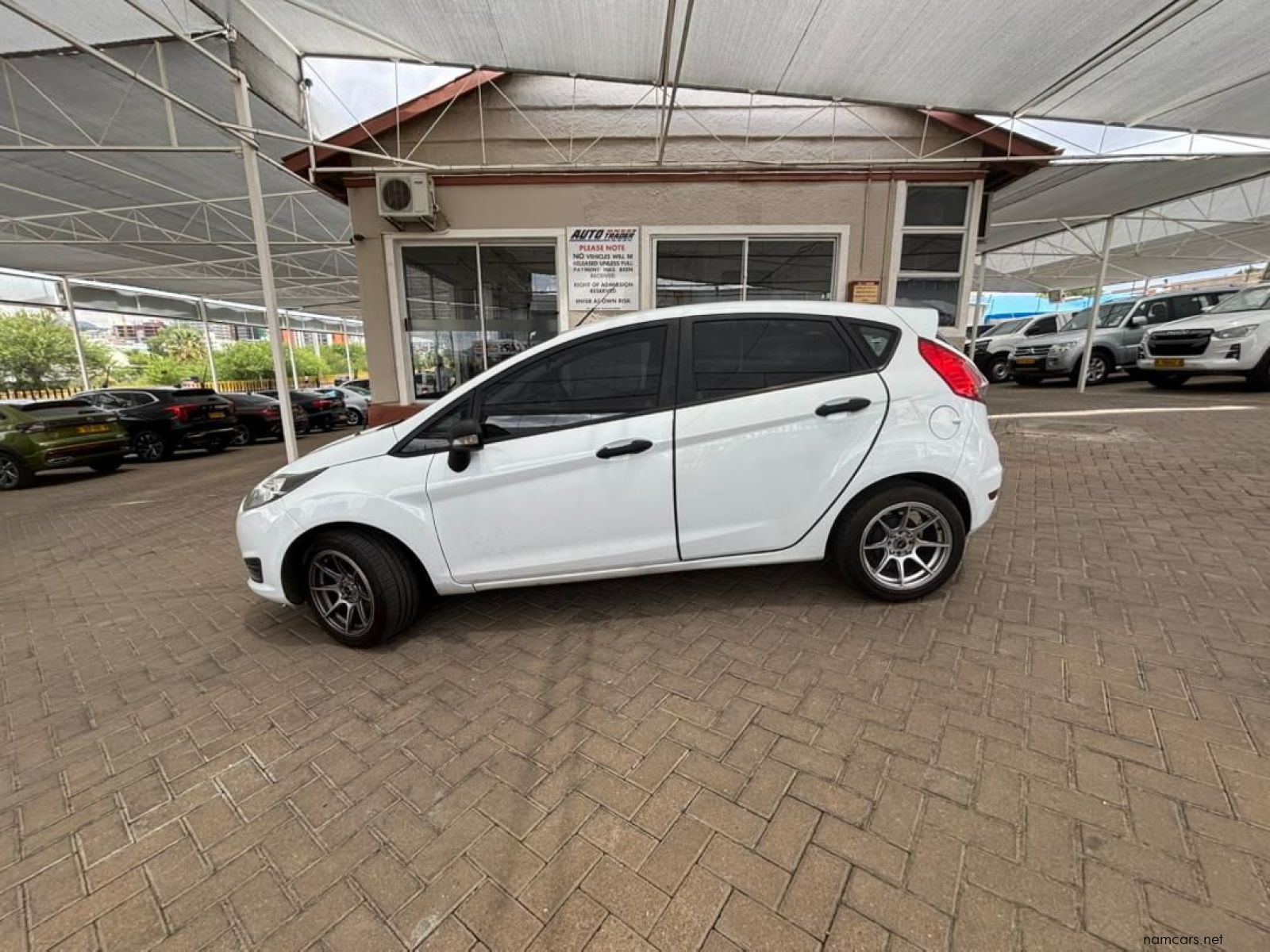 2017 Ford Fiesta Ambiente photo