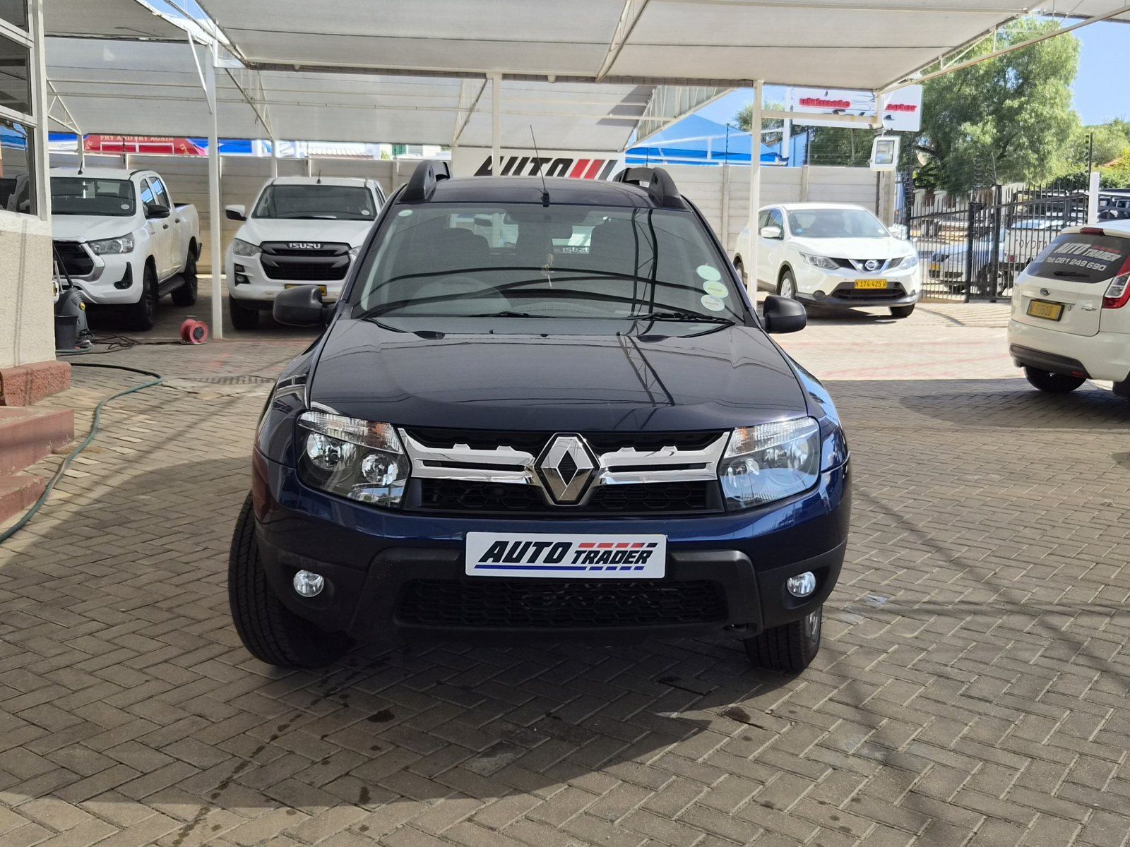 2016 Renault Duster Expression photo