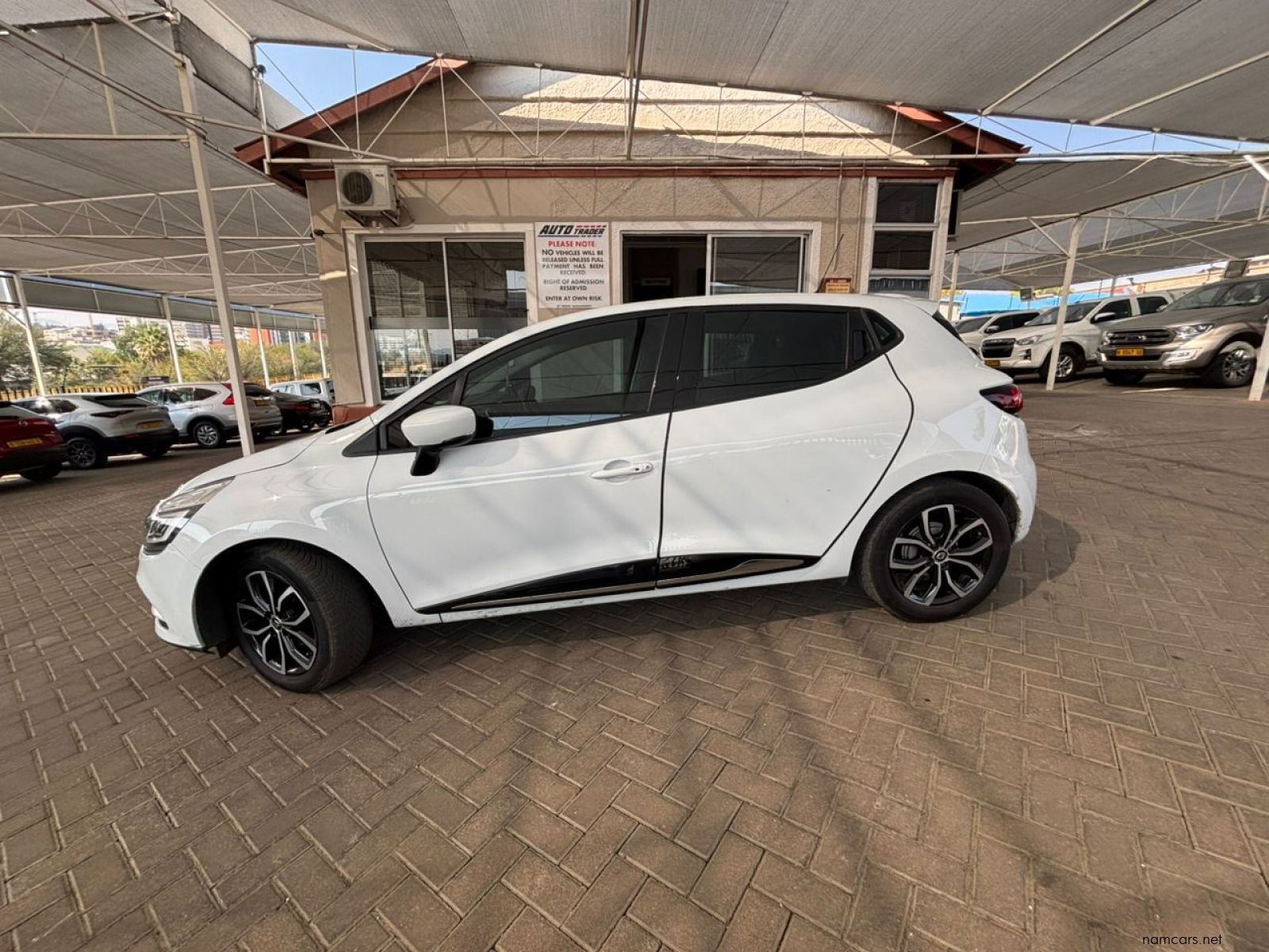 2018 Renault Clio IV Dynamique photo