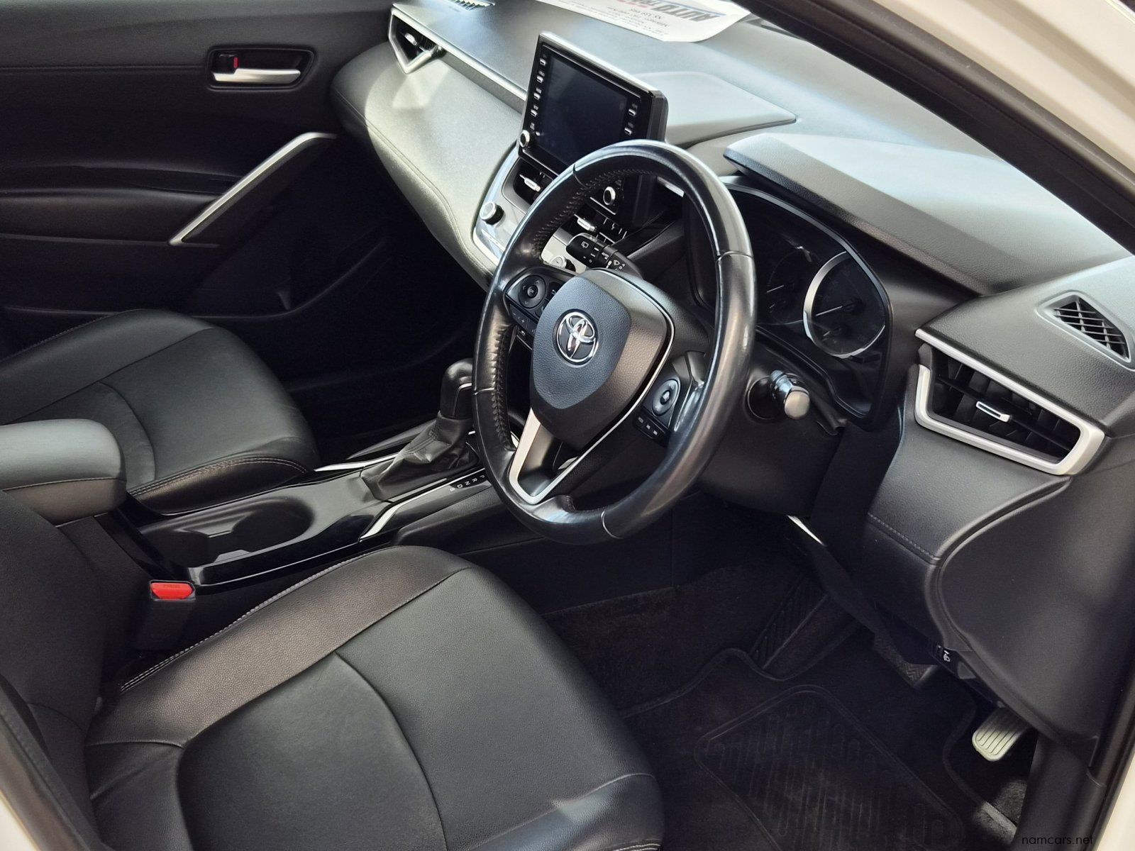 2023 Toyota Corolla Cross XS photo