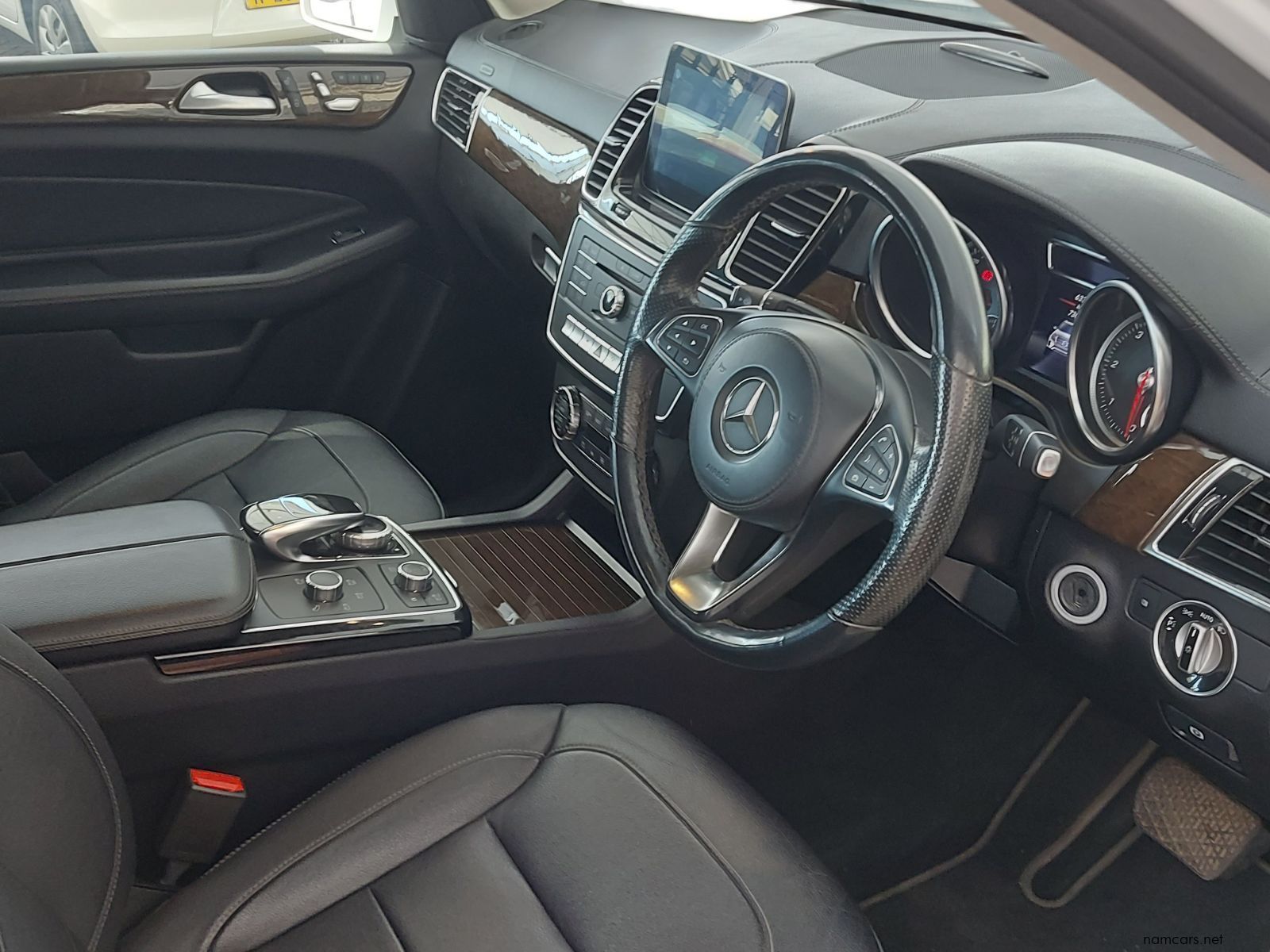 2016 Mercedes-Benz GLS 350D photo