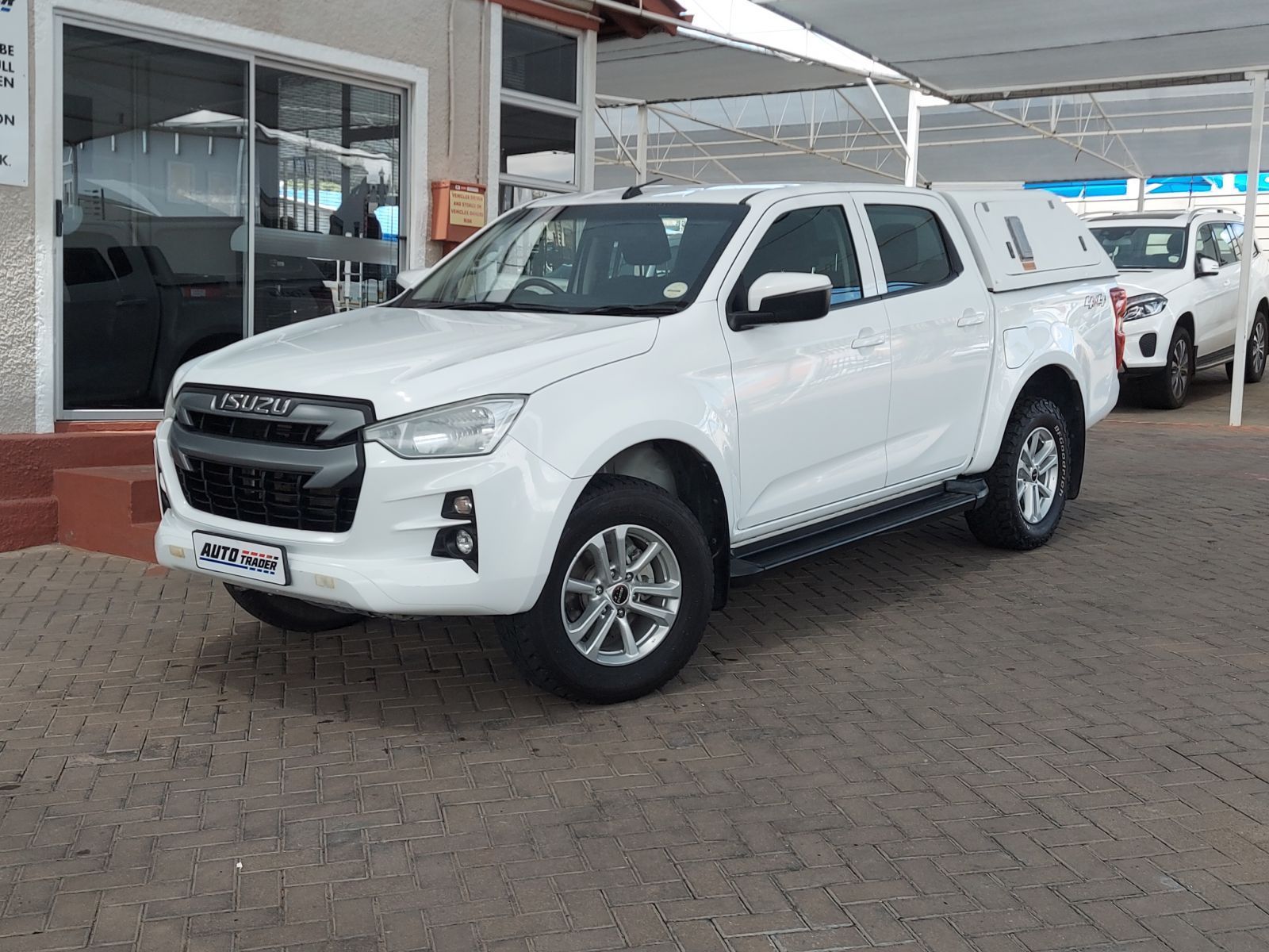 Isuzu D-Max DDI LS in Namibia
