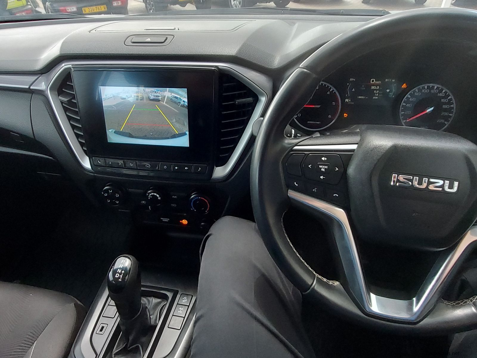 2022 Isuzu D-Max DDI LS photo