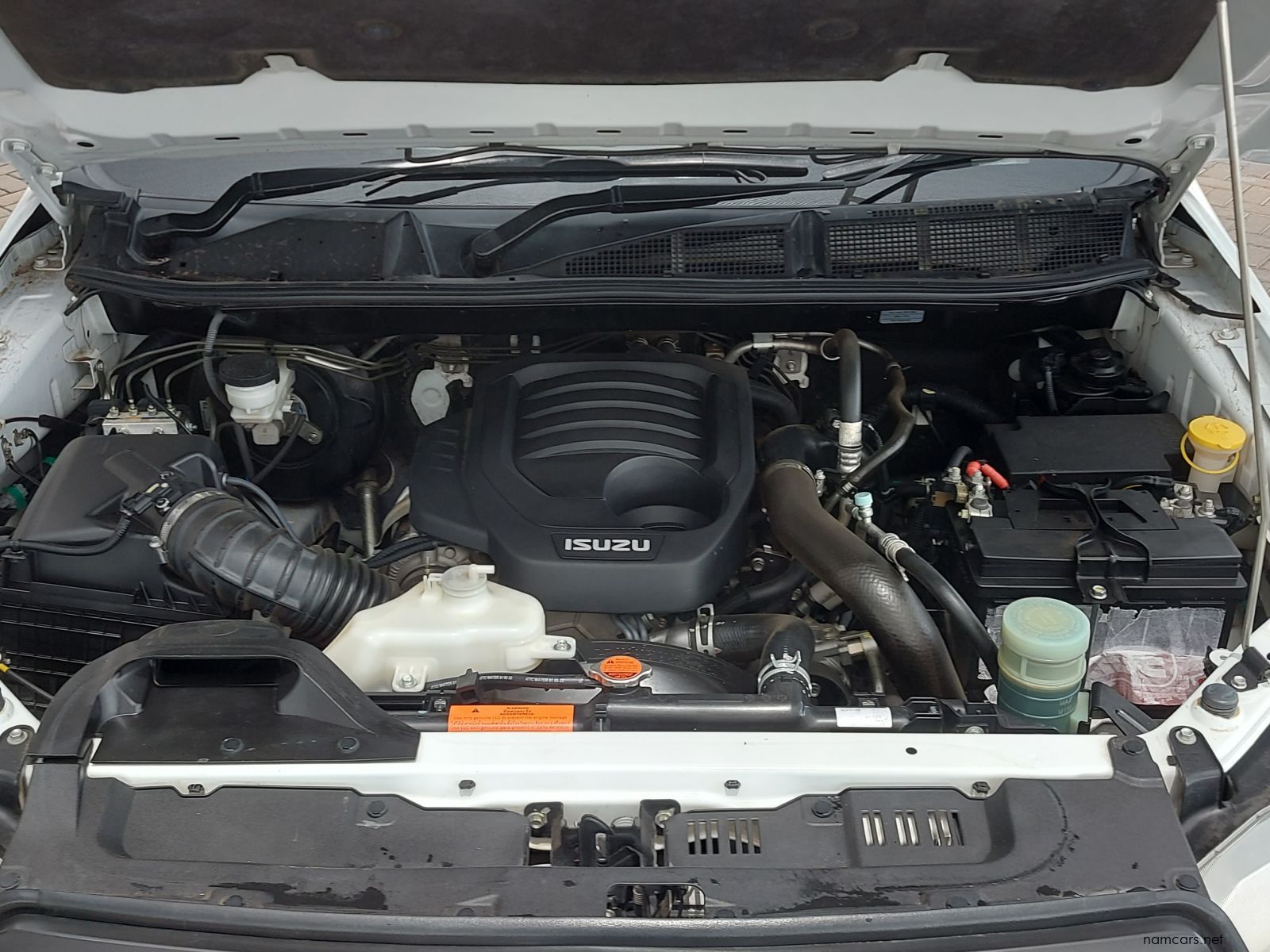 2022 Isuzu D-Max DDI LS photo