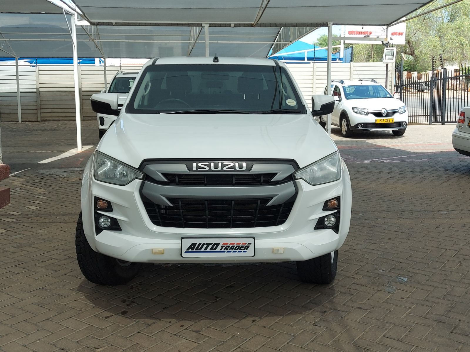 2022 Isuzu D-Max DDI LS photo
