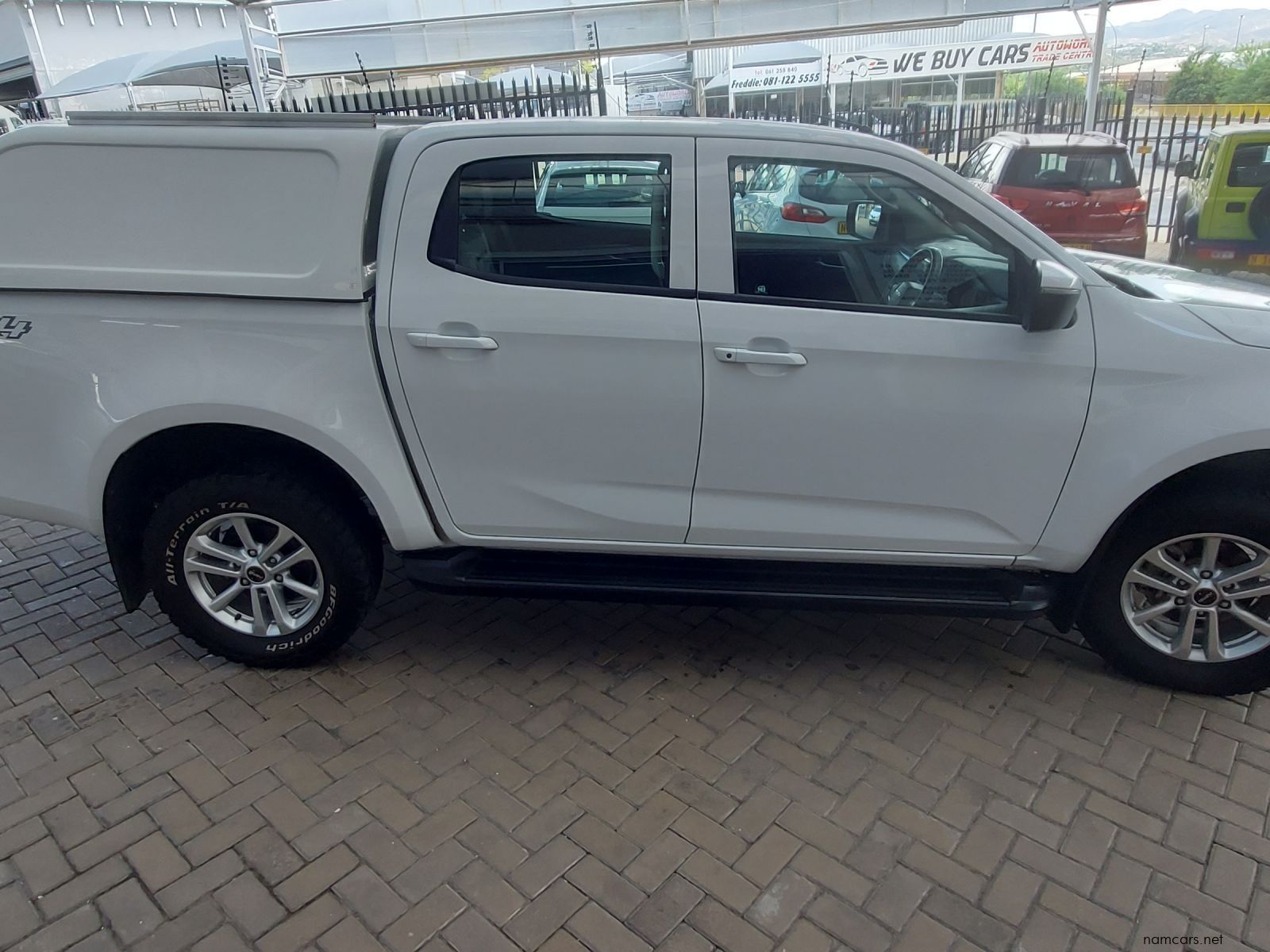 2022 Isuzu D-Max DDI LS photo