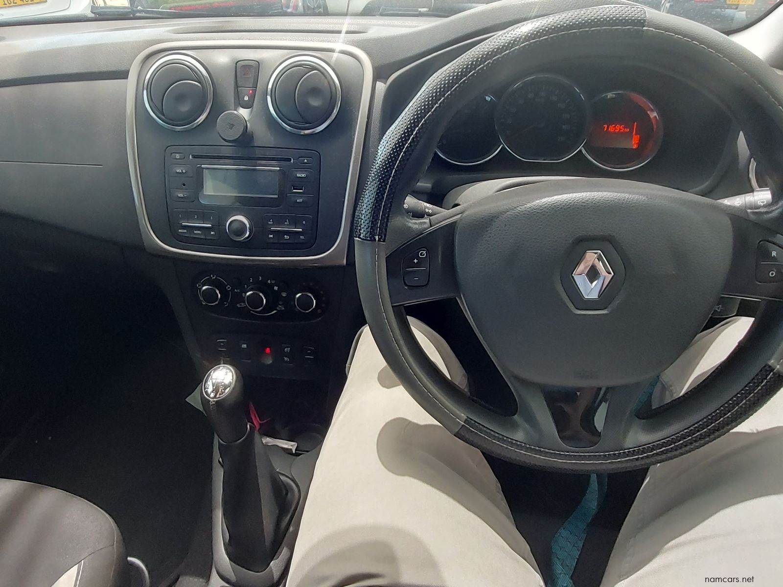 2016 Renault Sandero Stepway photo