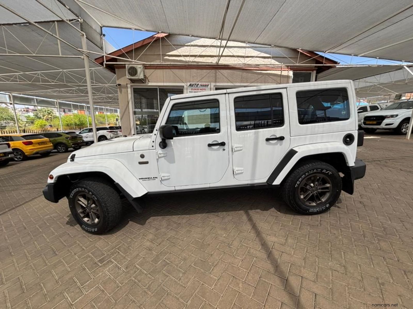 2016 Jeep Wrangler Unlimited Sahara V6 photo