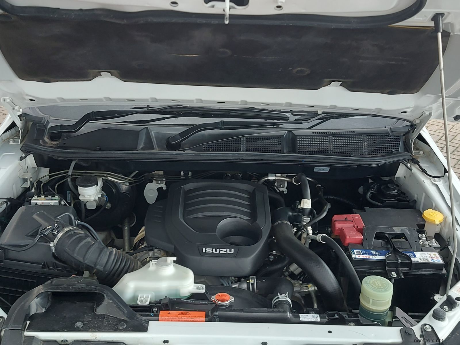 2022 Isuzu D-Max DDI LS photo