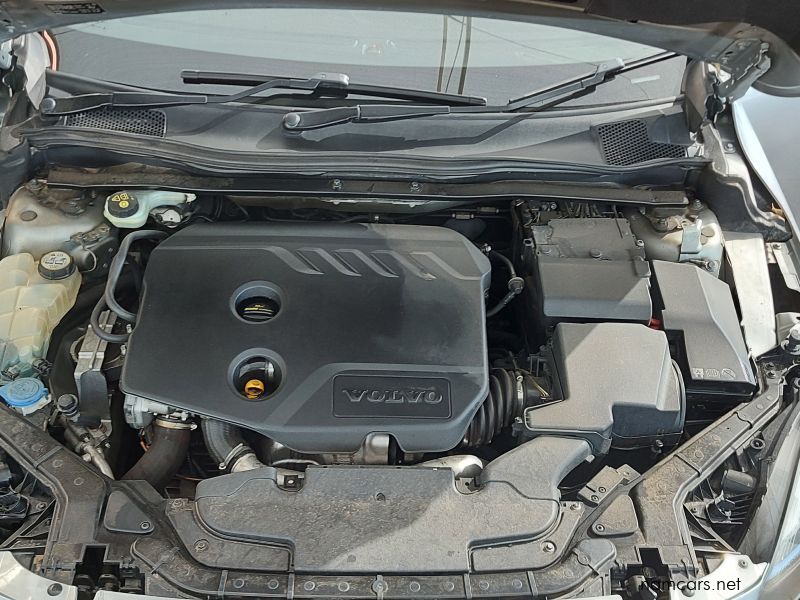 2015 Volvo V40 D2 Excel photo