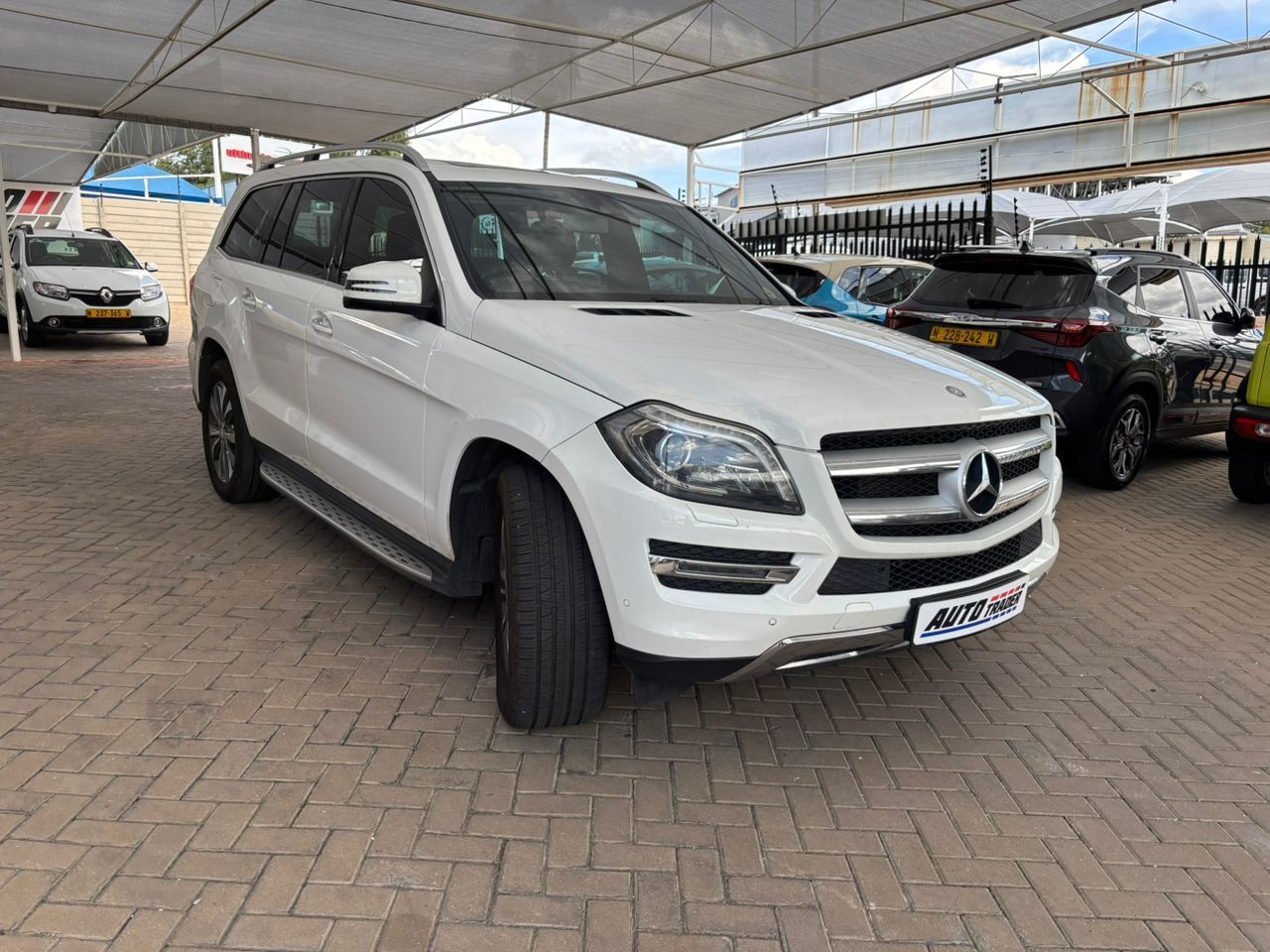 2016 Mercedes-Benz GL 500 BE photo