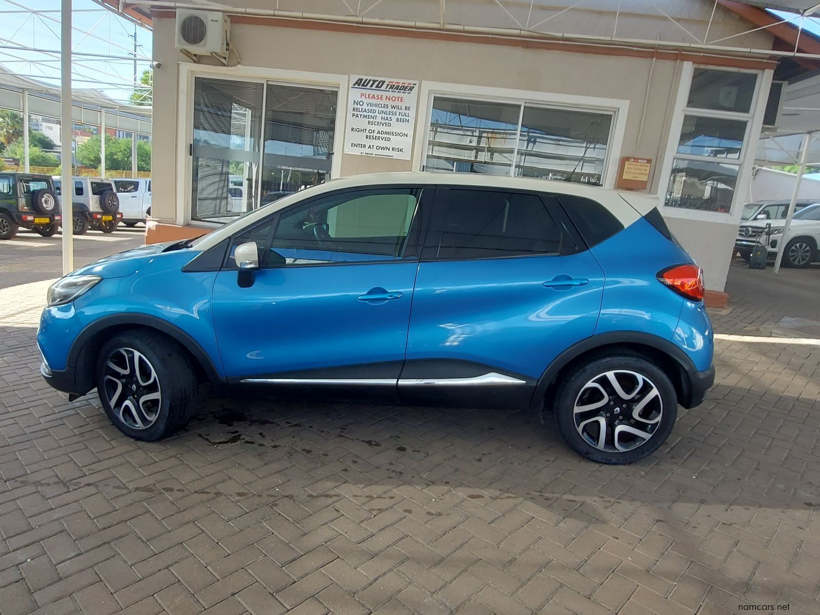2015 Renault Captur Dynamique photo