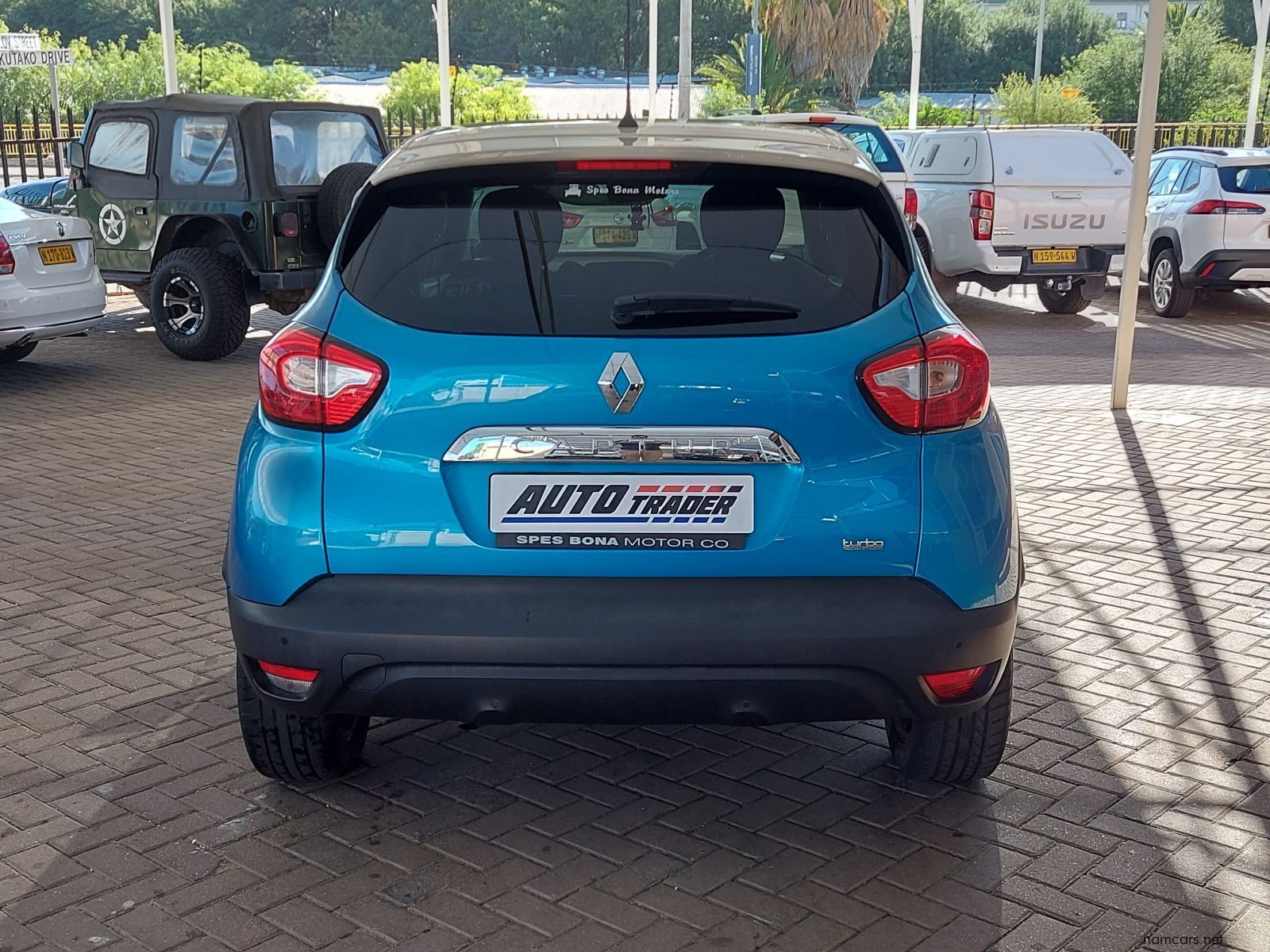 2015 Renault Captur Dynamique photo