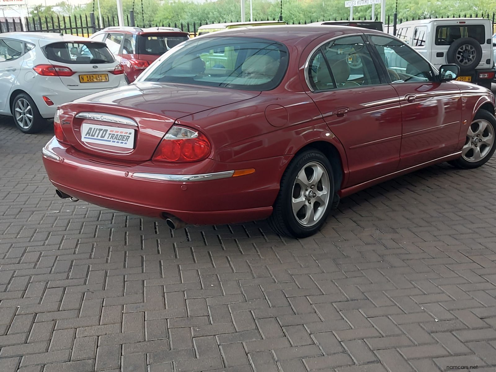 1997 Jaguar S-Type V6 photo