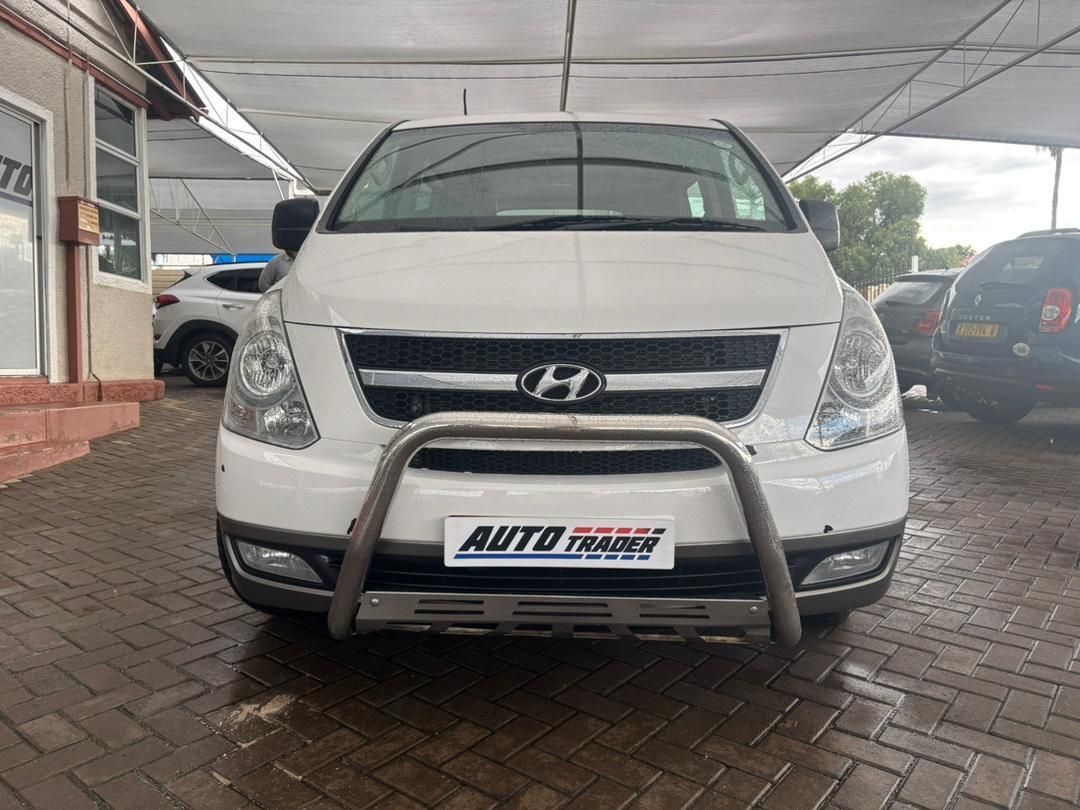 2013 Hyundai H-1 CRDI photo