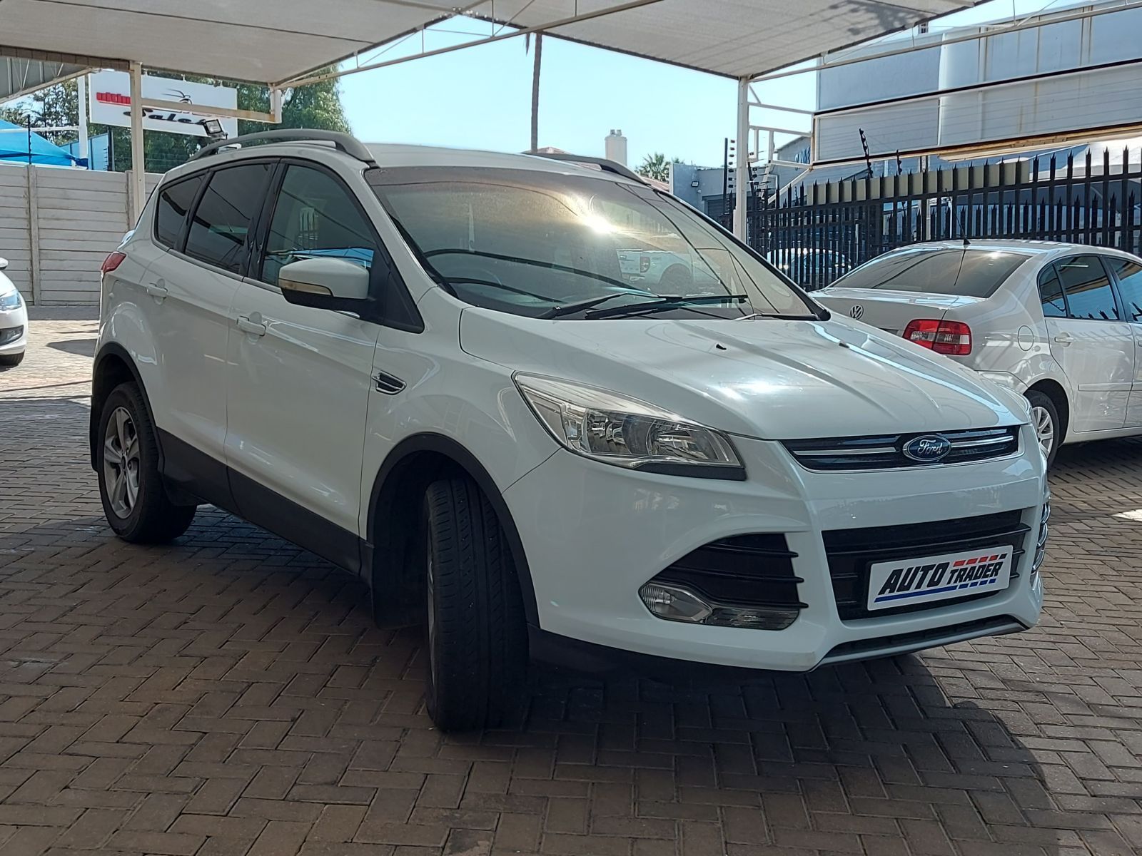 2016 Ford Kuga Ecoboost Ambiente photo