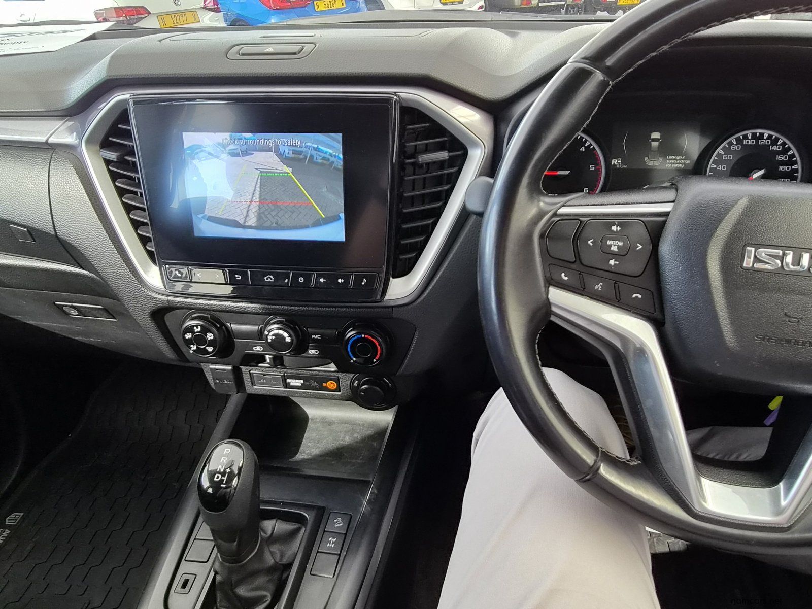 2022 Isuzu D-Max DDI LS photo