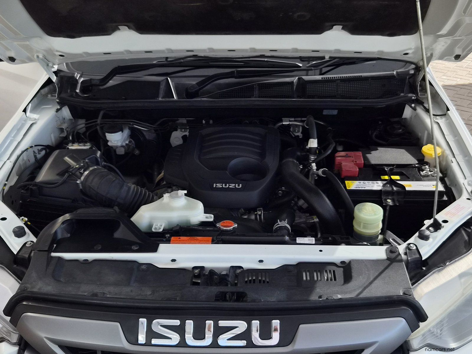 2022 Isuzu D-Max DDI LS photo