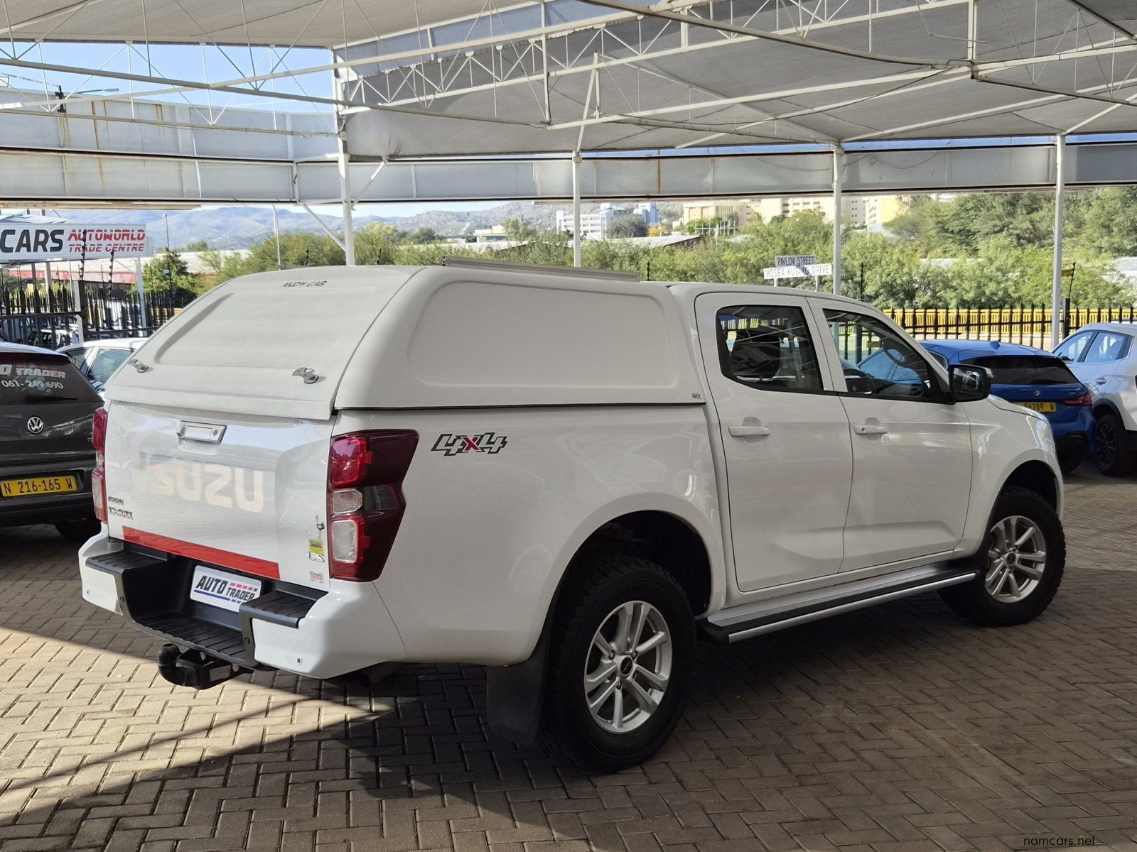 2022 Isuzu D-Max DDI LS photo