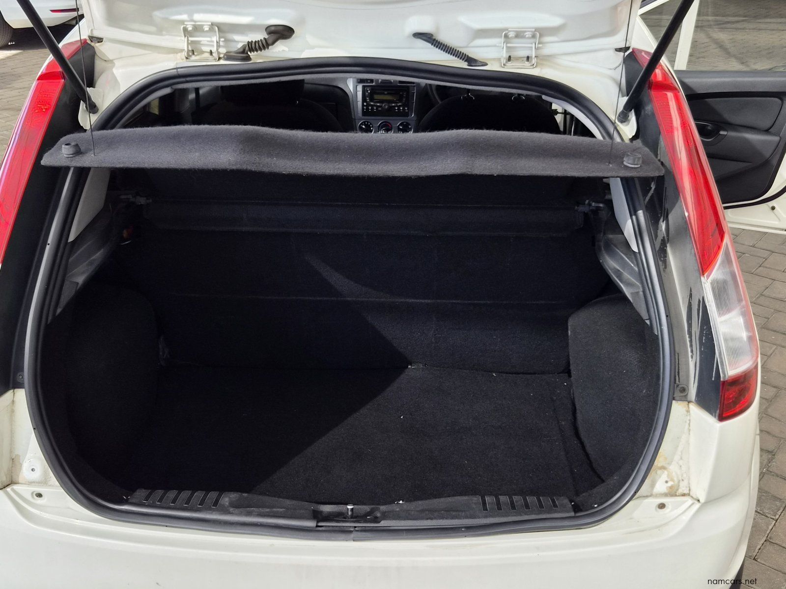 2014 Ford Figo Ambiente photo