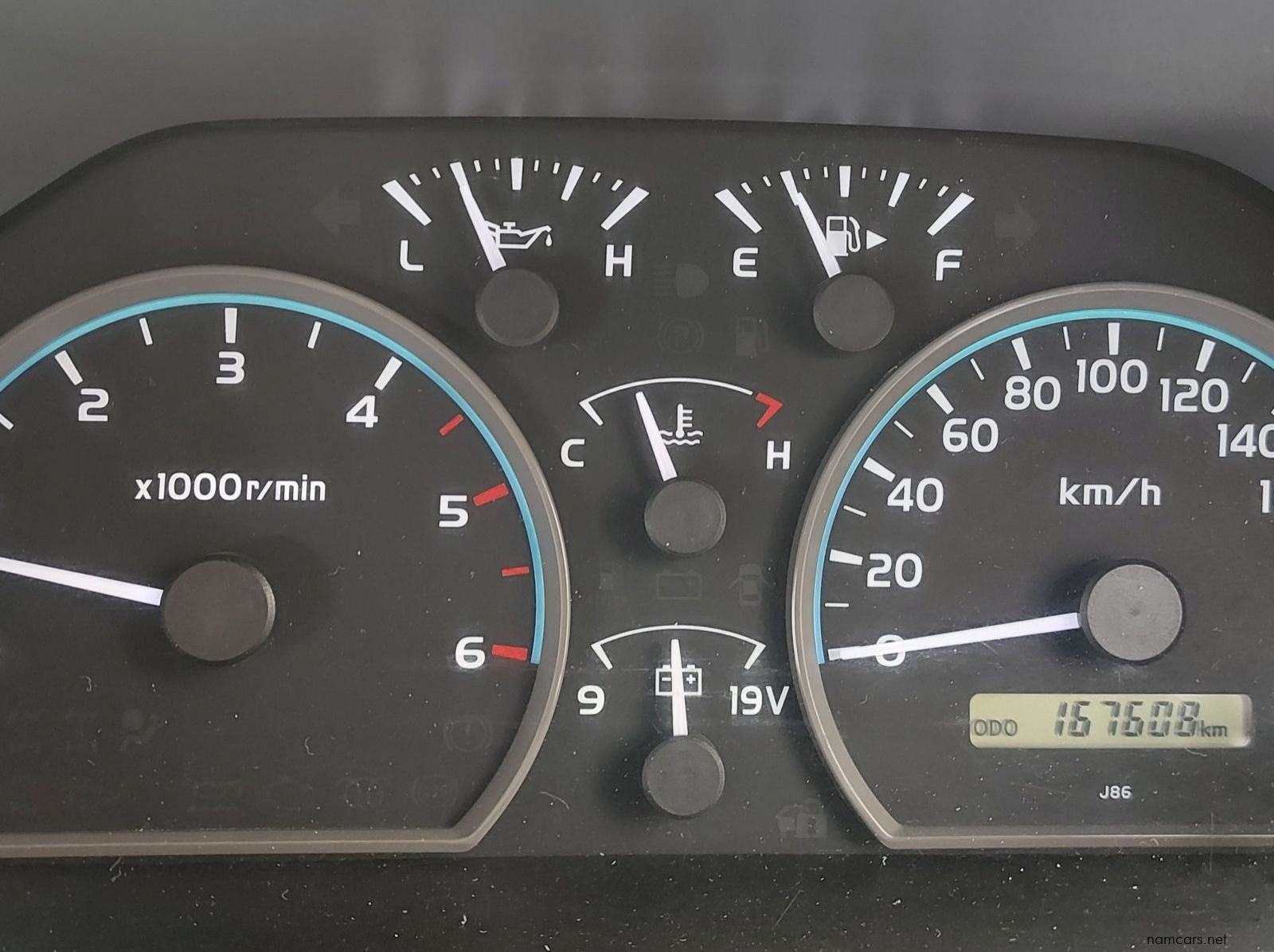 2019 Toyota Land Cruiser 76 V8 pictures