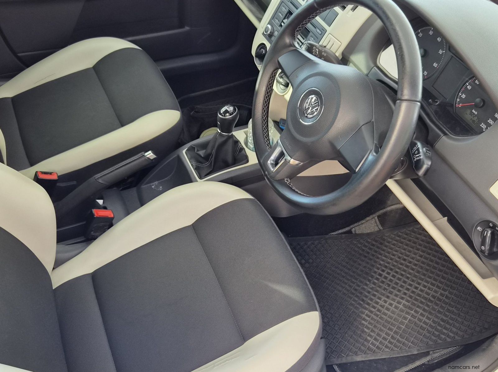 2017 Volkswagen Polo Vivo Storm pictures