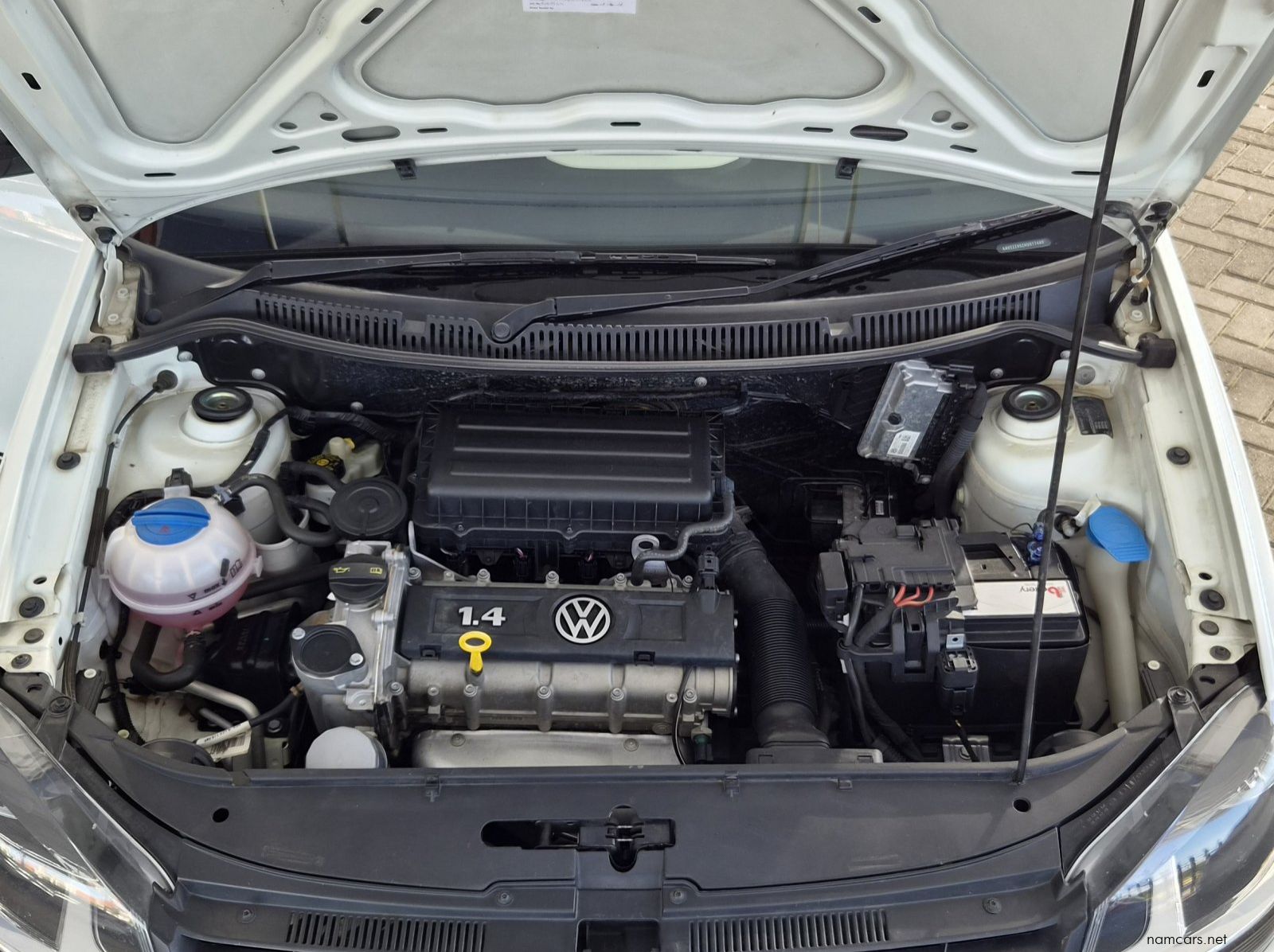 2017 Volkswagen Polo Vivo Storm pictures