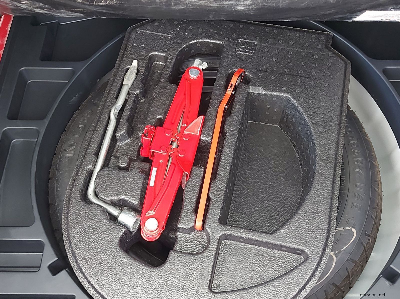 2023 Toyota Corolla Cross XS Hybrid pictures