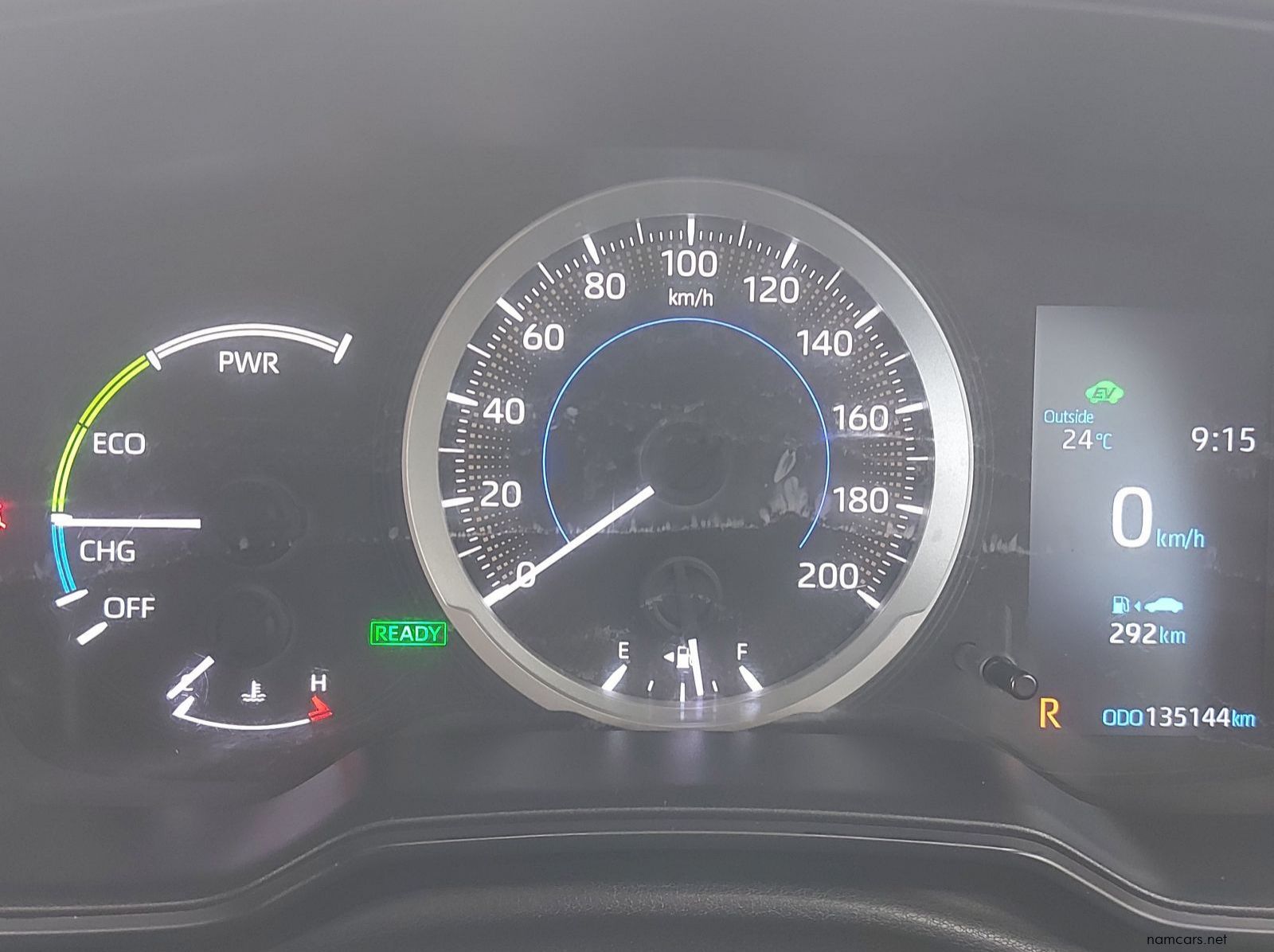 2023 Toyota Corolla Cross XS Hybrid pictures