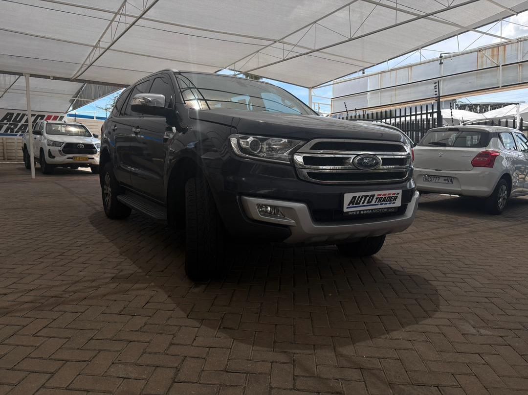 2018 Ford Everest XLT pictures