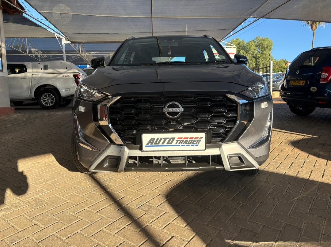 2025 Nissan Magnite Visia pictures